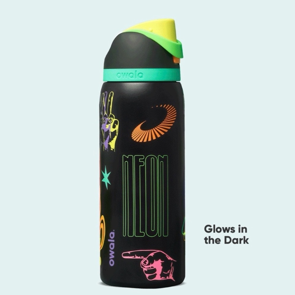 Owala All Systems Glow, glow in the dark birthday bash 32 oz READ DESCRIPTION